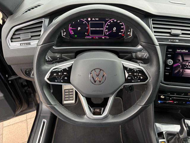 VOLKSWAGEN Tiguan 2.0 TDI 150 CV DSG R-Line TOTAL BLACK