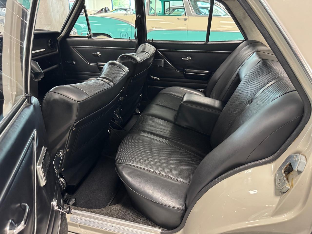 Opel Rekord 1.9 C Lusso Automatic/Clima