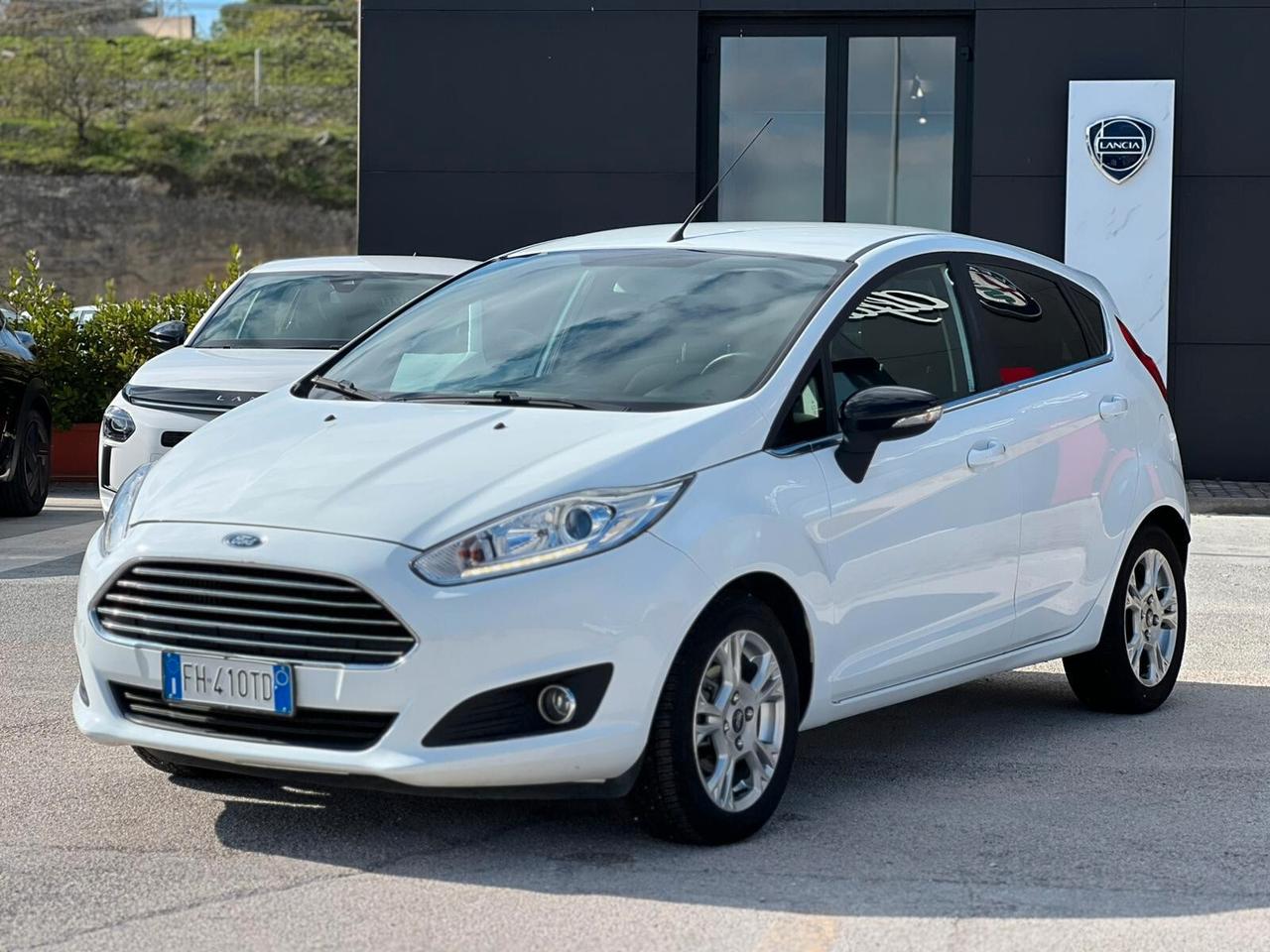 Ford Fiesta 1.5 TDCi 75CV 5 porte Titanium
