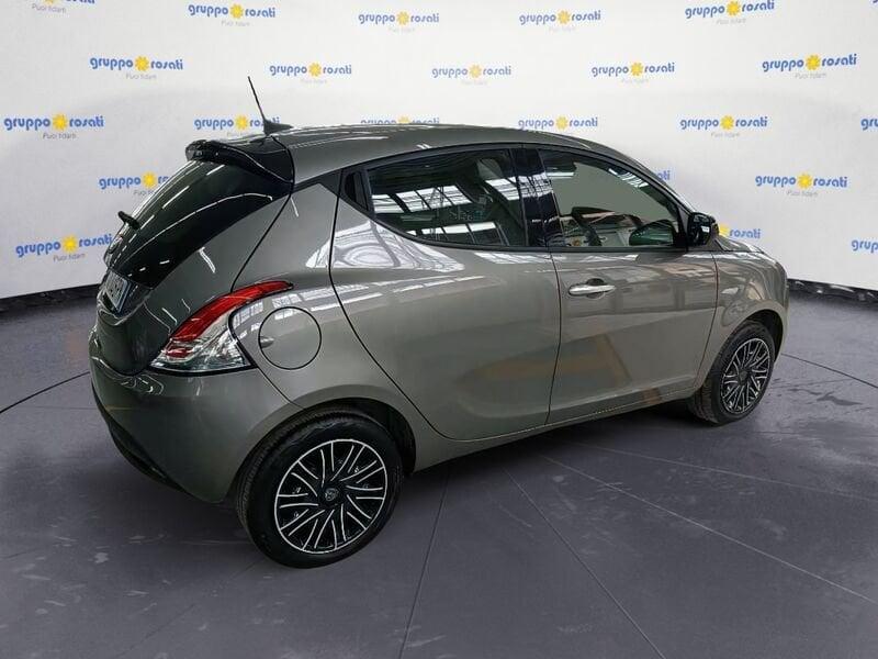 Lancia Ypsilon New 5 porte My24 1.0 Firefly 70 CvStart&Stop Hybrid Oro