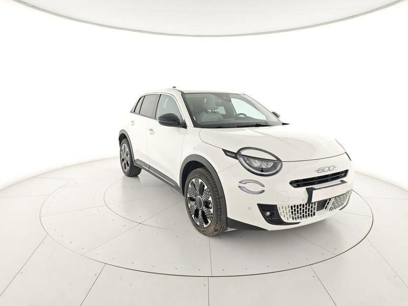 FIAT 600 Hybrid 110 CV DCT MHEV La Prima