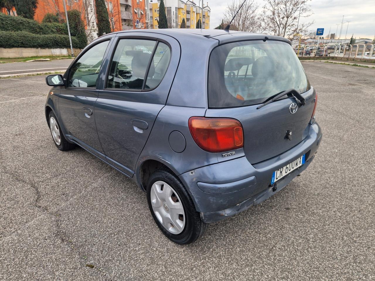 Toyota Yaris 1.0i 5 porte *Intramontabile*