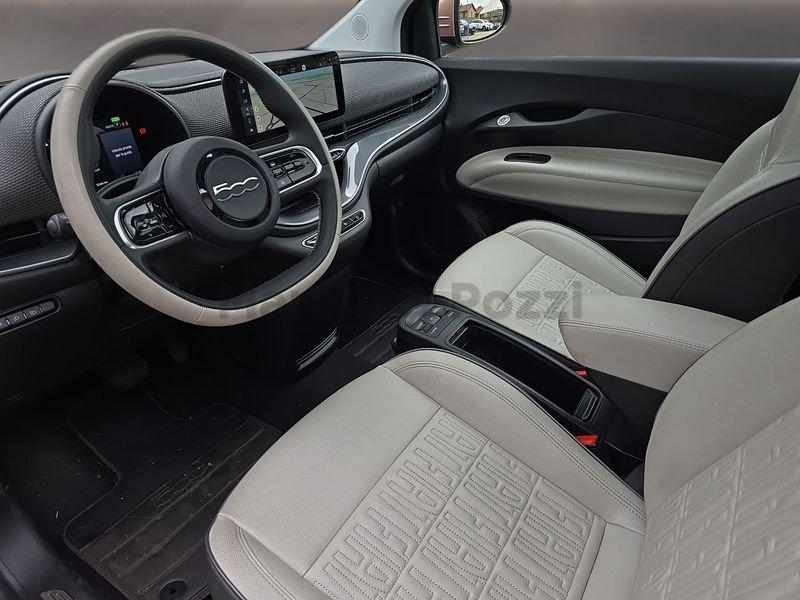 FIAT 500 500e 3+1 42 kWh La Prima