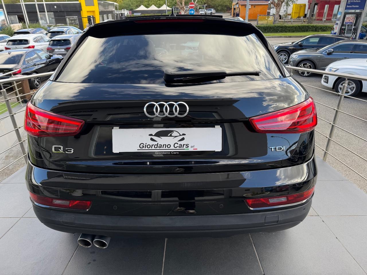 Audi Q3 2.0 TDI 120 CV S tronic Design tetto apribile