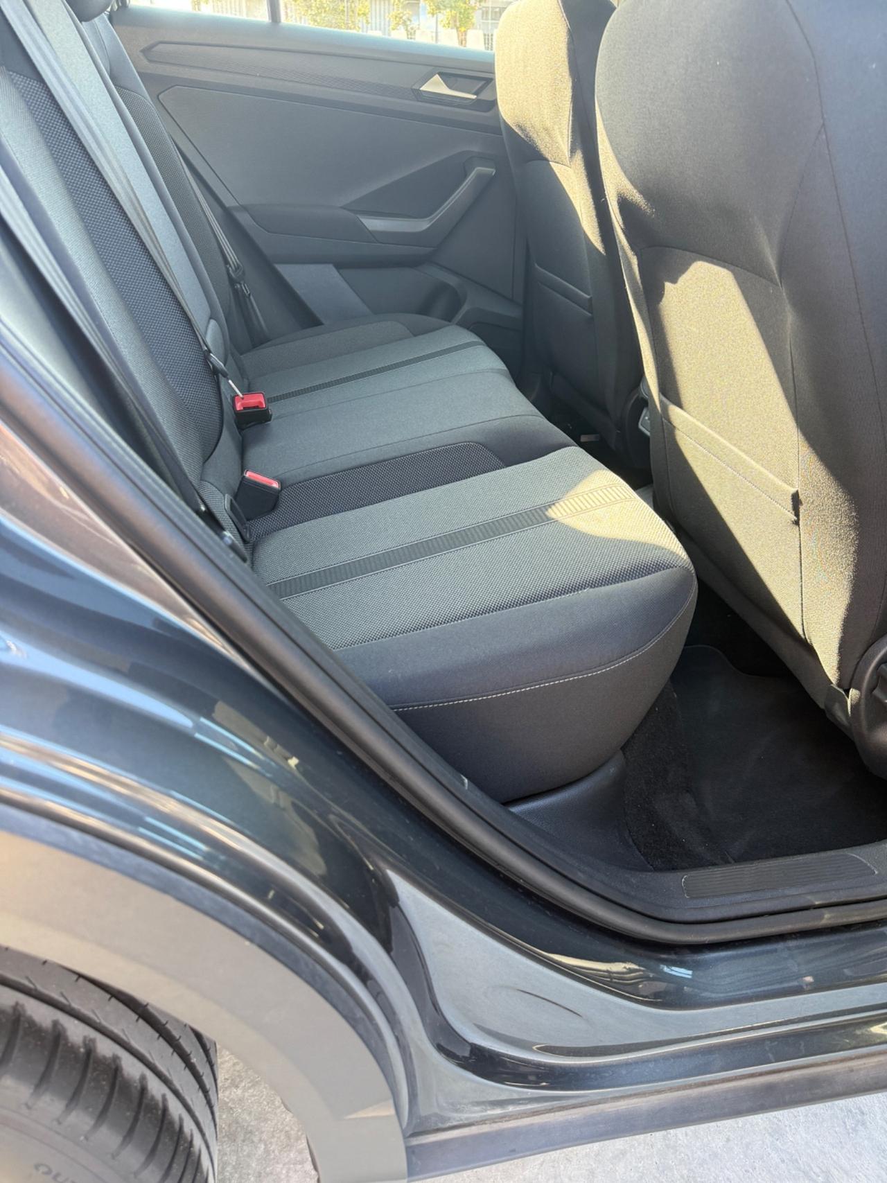 Volkswagen T-Roc 2.0 TDI SCR 150 CV DSG R-Line