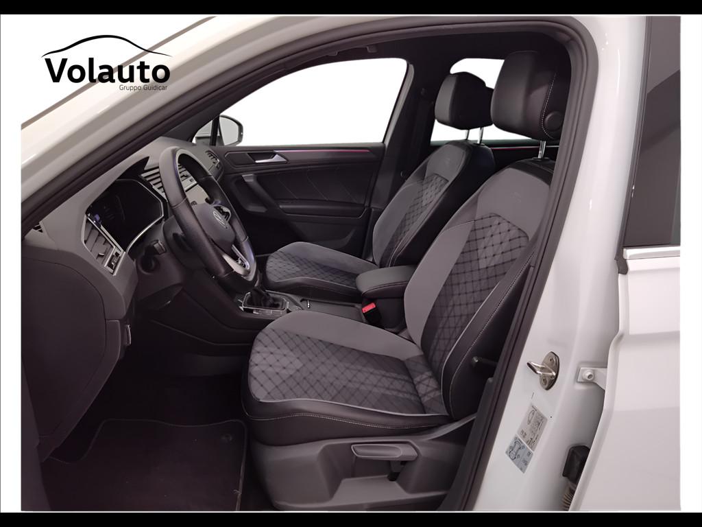 VOLKSWAGEN Tiguan II 2021 - Tiguan 2.0 tdi R-Line 4motion 150cv dsg