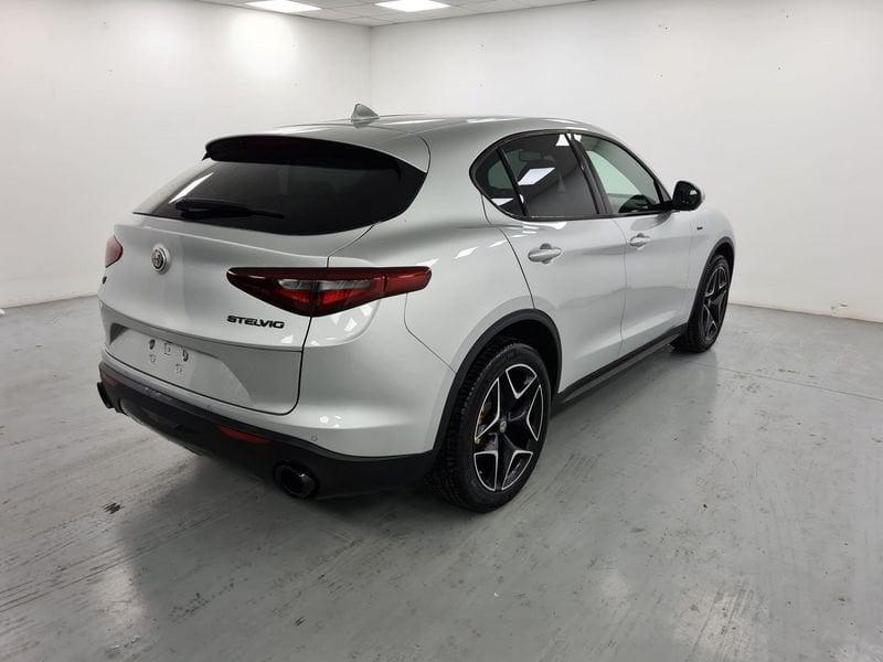 Alfa Romeo Stelvio 2.2 t Sprint Q4 190cv auto