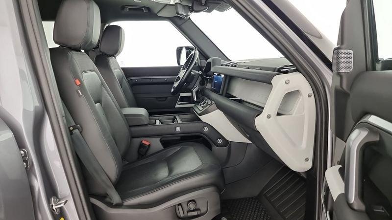 Land Rover Defender 110 3.0D I6 250 CV AWD Auto X-Dynamic SE