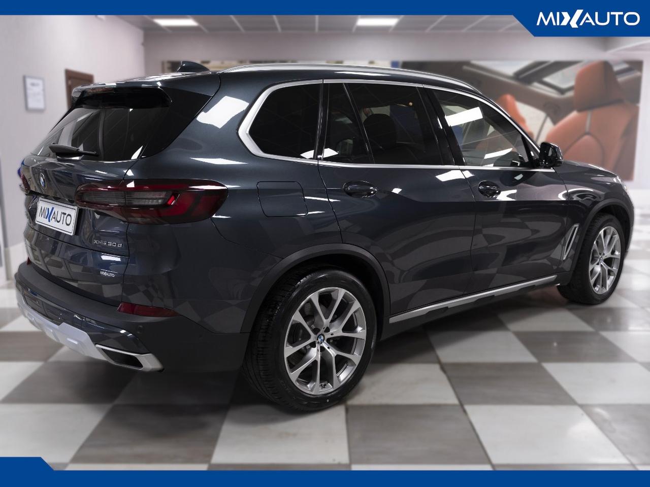 BMW X5 xDrive30d MHEV 48V xLine Auto