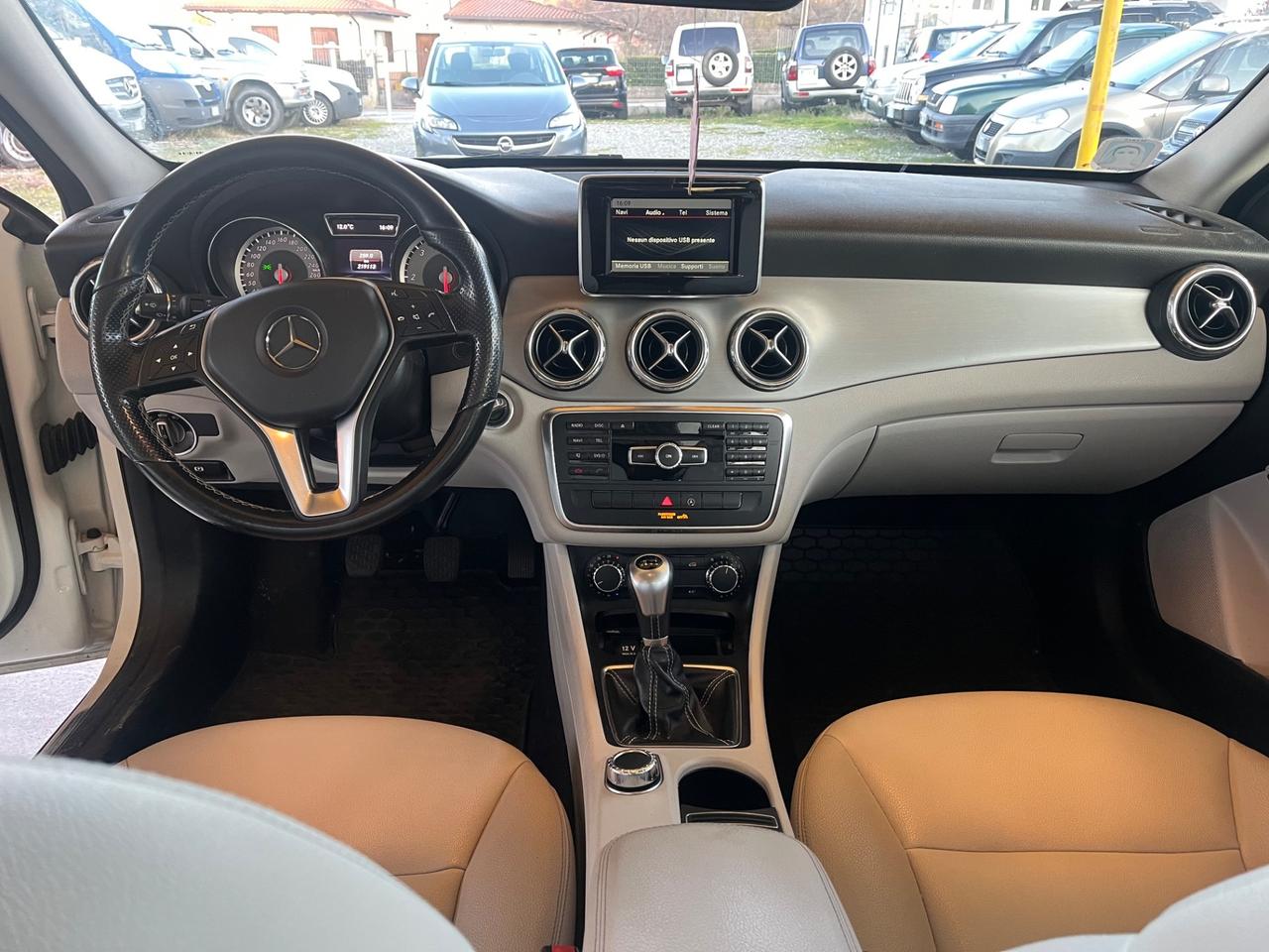 Mercedes-benz GLA 200 CDI Premium