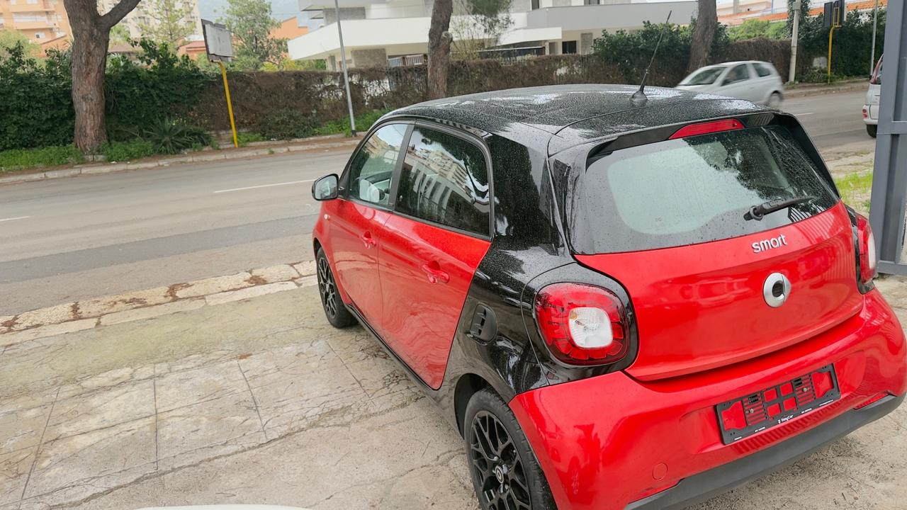 Smart ForFour 70 1.0 Passion
