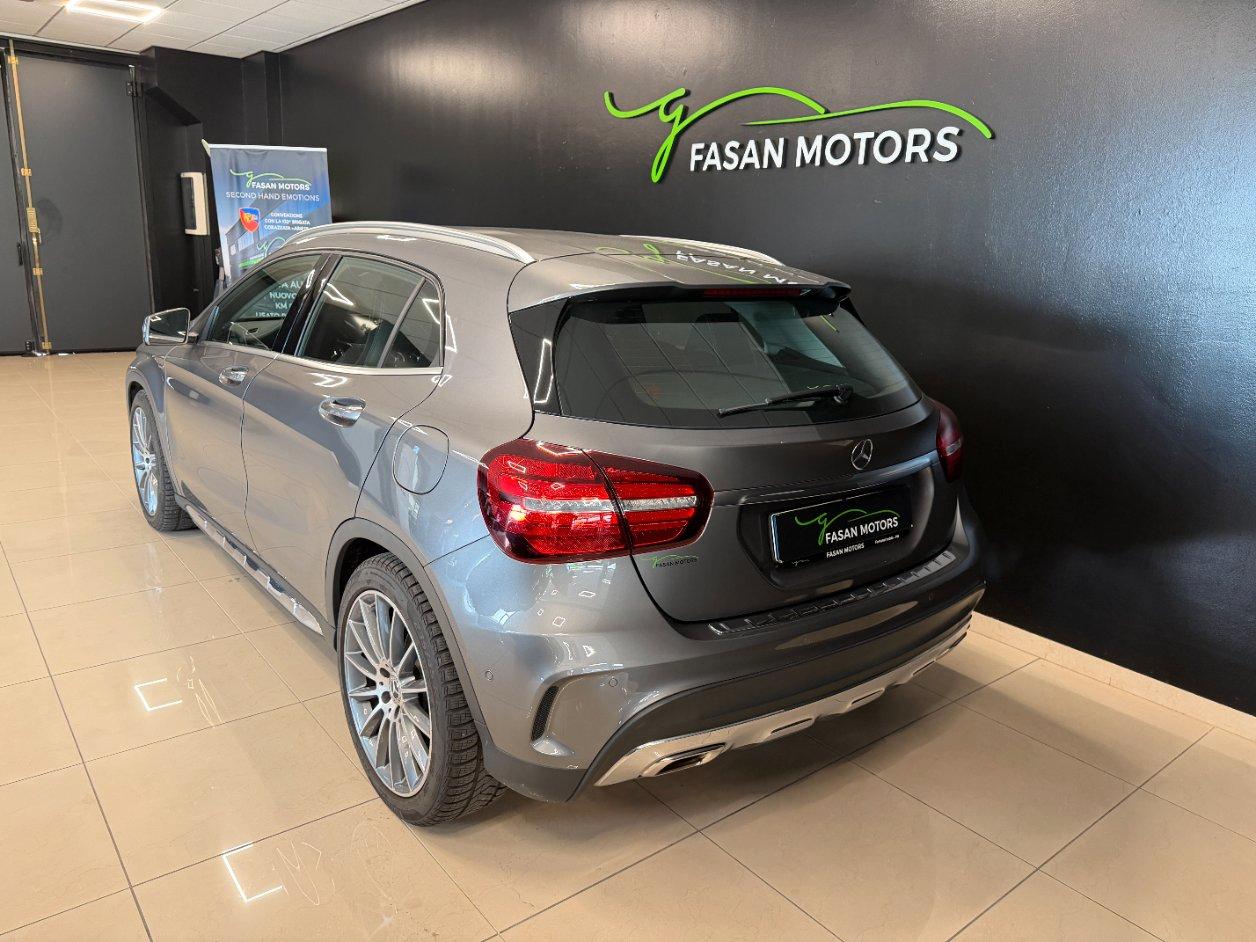 Mercedes GLA 200 Night Edition auto