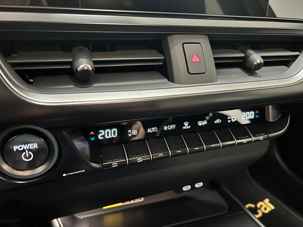 Lexus UX Hybrid Urban