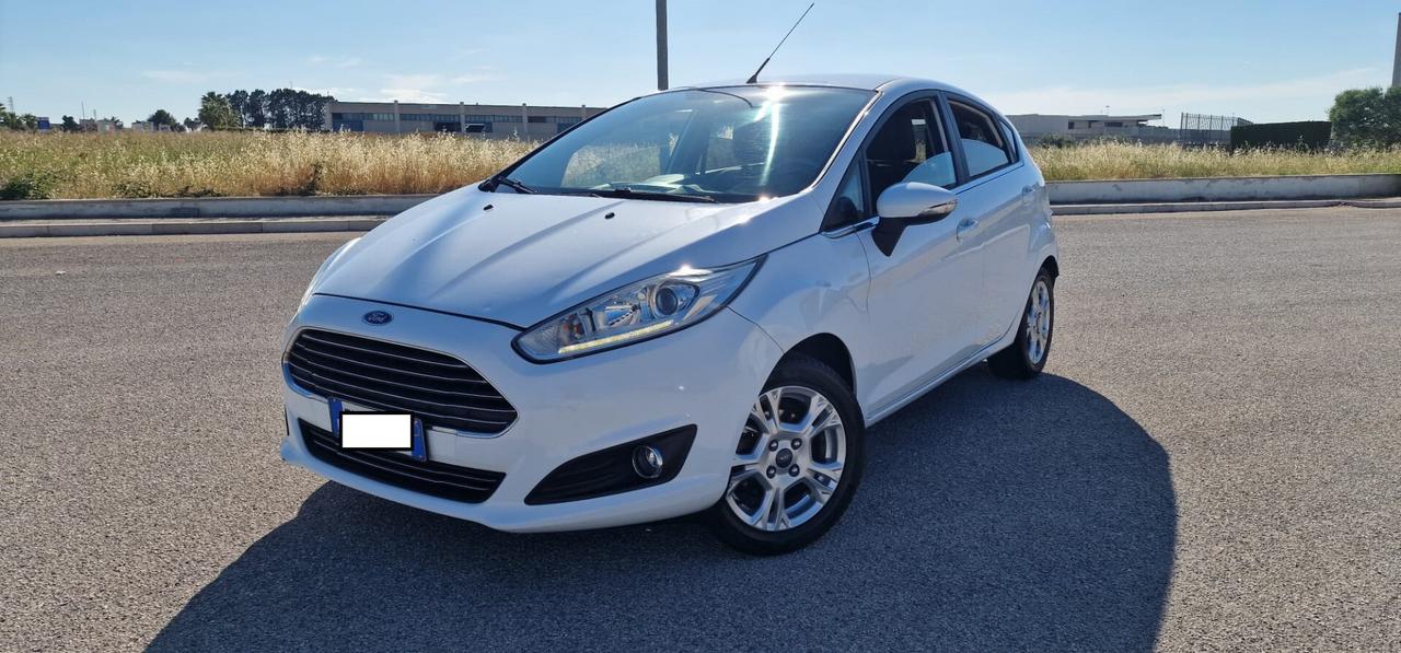 Ford Fiesta 1.2 60CV Black & White Edition 2015