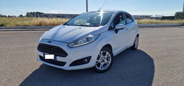Ford Fiesta 1.2 60CV Black & White Edition 2015