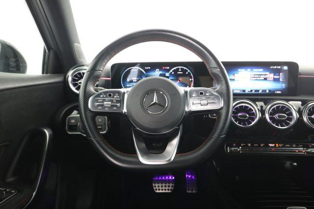 MERCEDES-BENZ A 180 A 180 d Automatic Premium