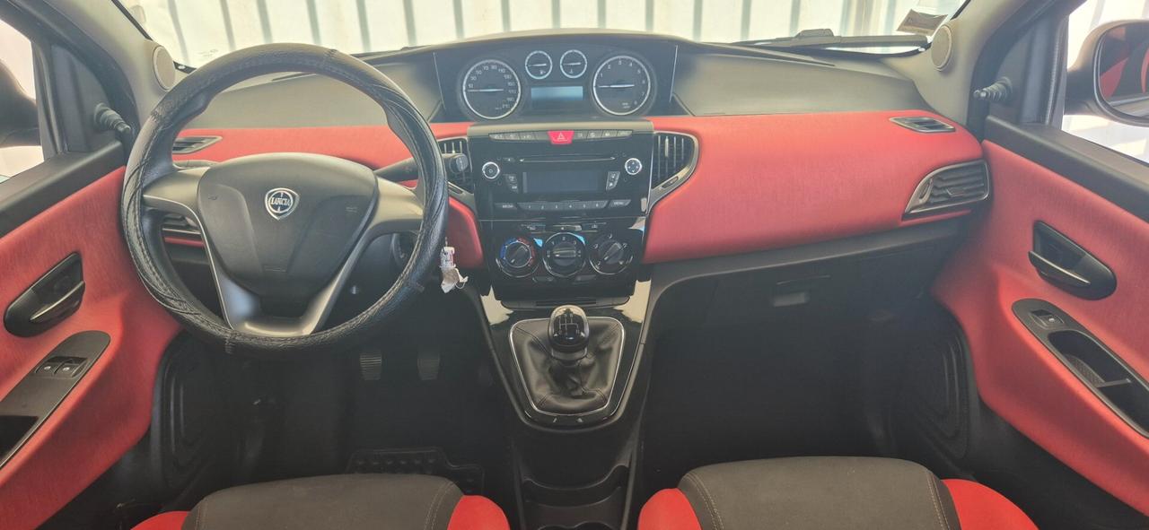 LANCIA Ypsilon 1.2 69CV Adatta Per Neopatentati 2014