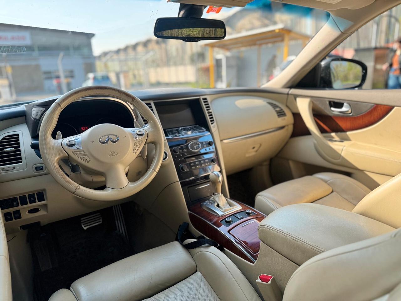 Infiniti FX30d 3.0 DIESEL 2011 TOP!