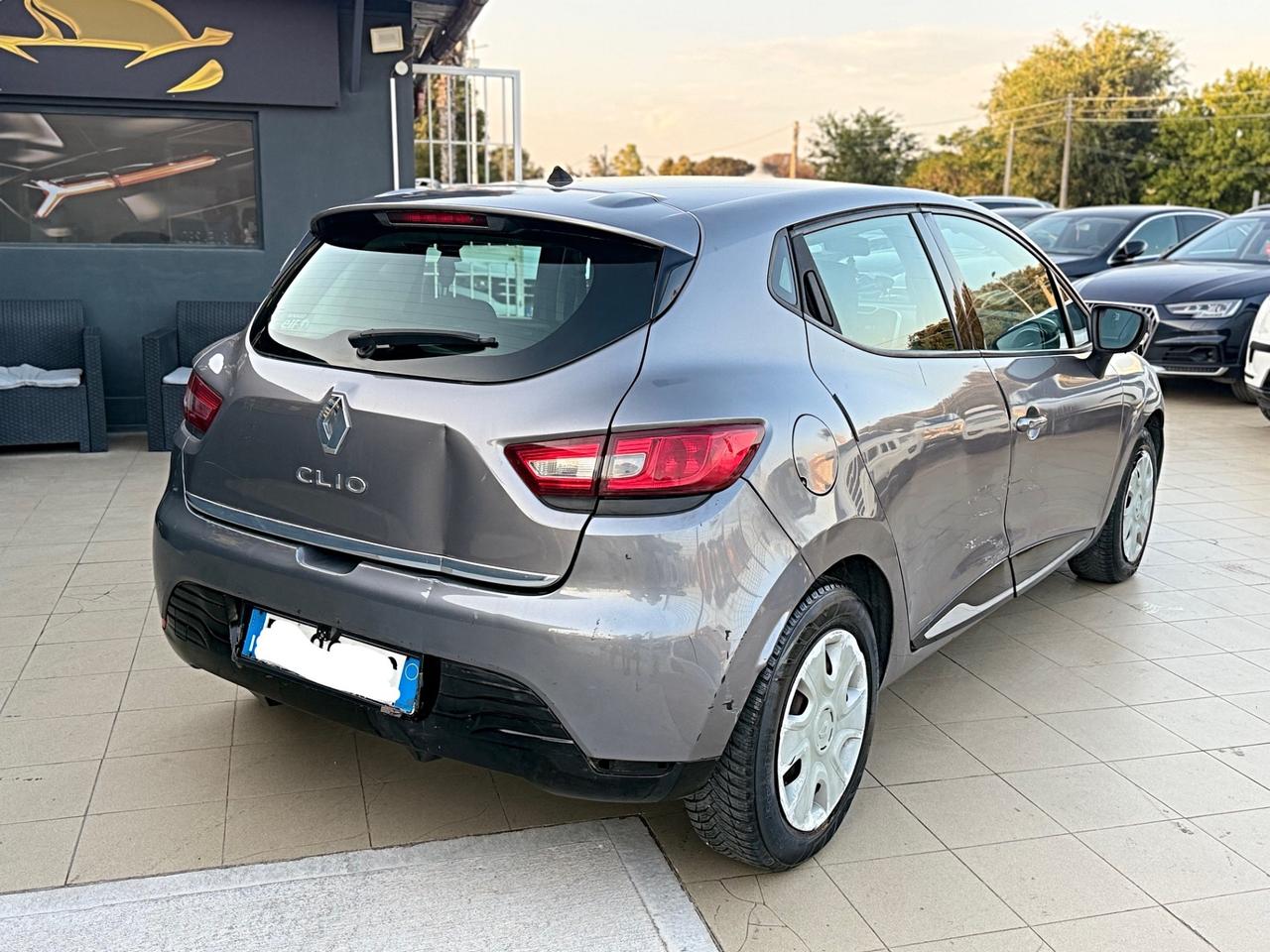 Renault Clio 1.2 75CV GPL 5 porte Live Garanzia 12 Mesi