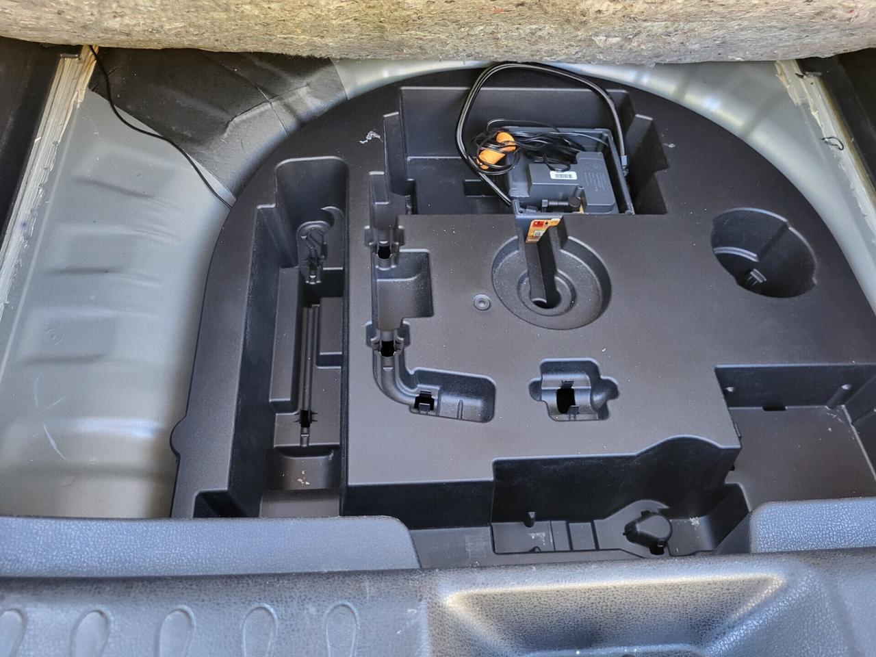 NISSAN JUKE-1,5 dCi-CINTA D. NUOVA-6B-TELECAMERA