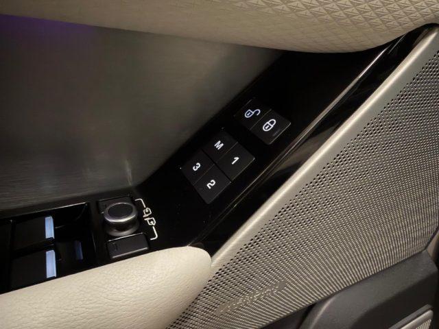 LAND ROVER Range Rover Velar 2.0D I4 240 CV R-Dynamic SE