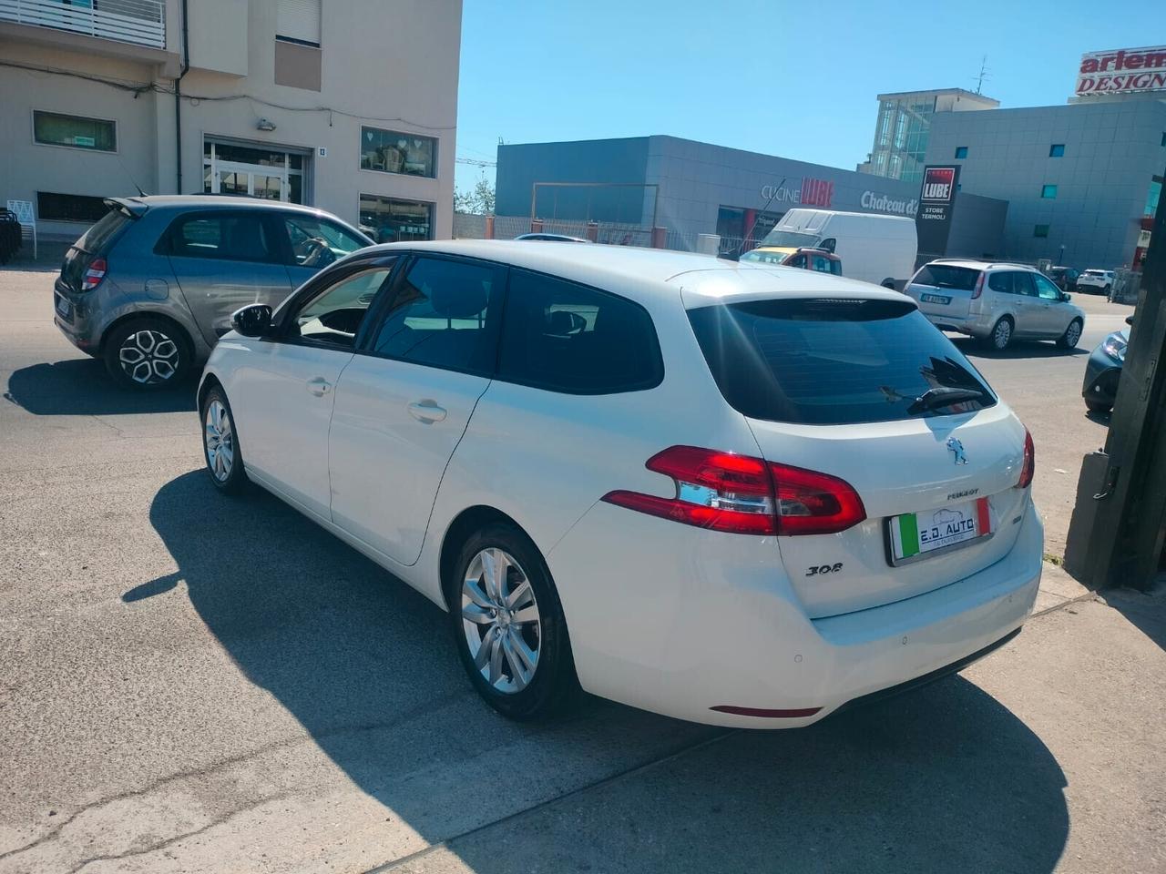 Peugeot 308 BlueHDi 120 S&S EAT6 SW Business