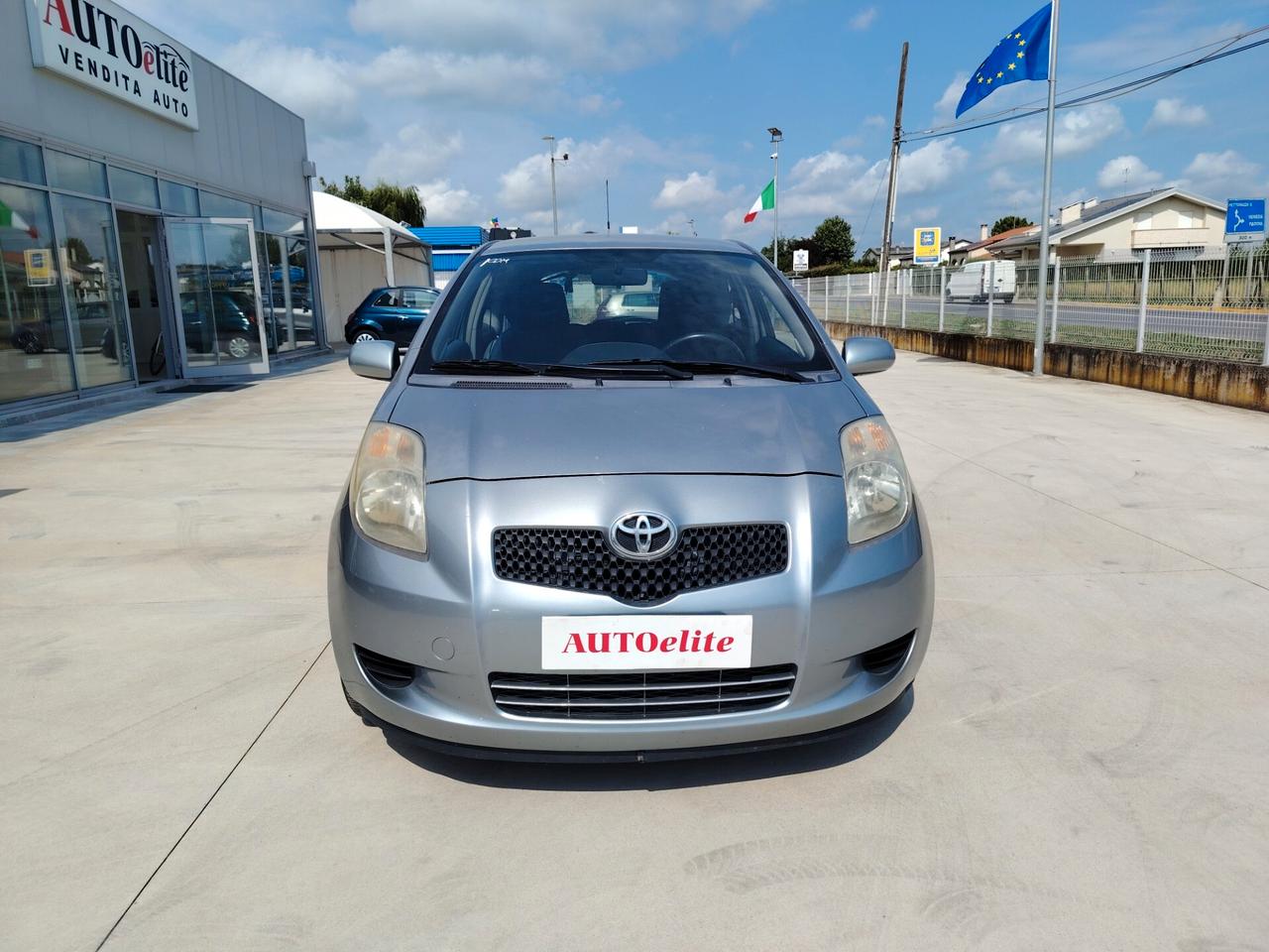 Toyota Yaris 1.0 3 porte Sol