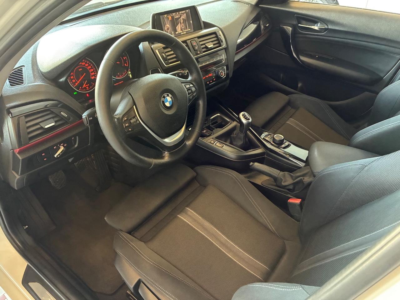 Bmw 116 d Sport Fari Led 5p. 116cv