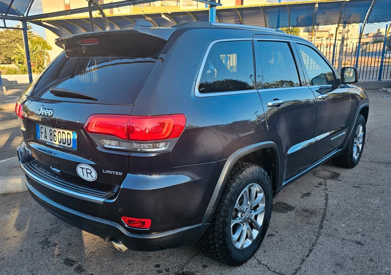 Jeep Grand Cherokee OVERLAND limited