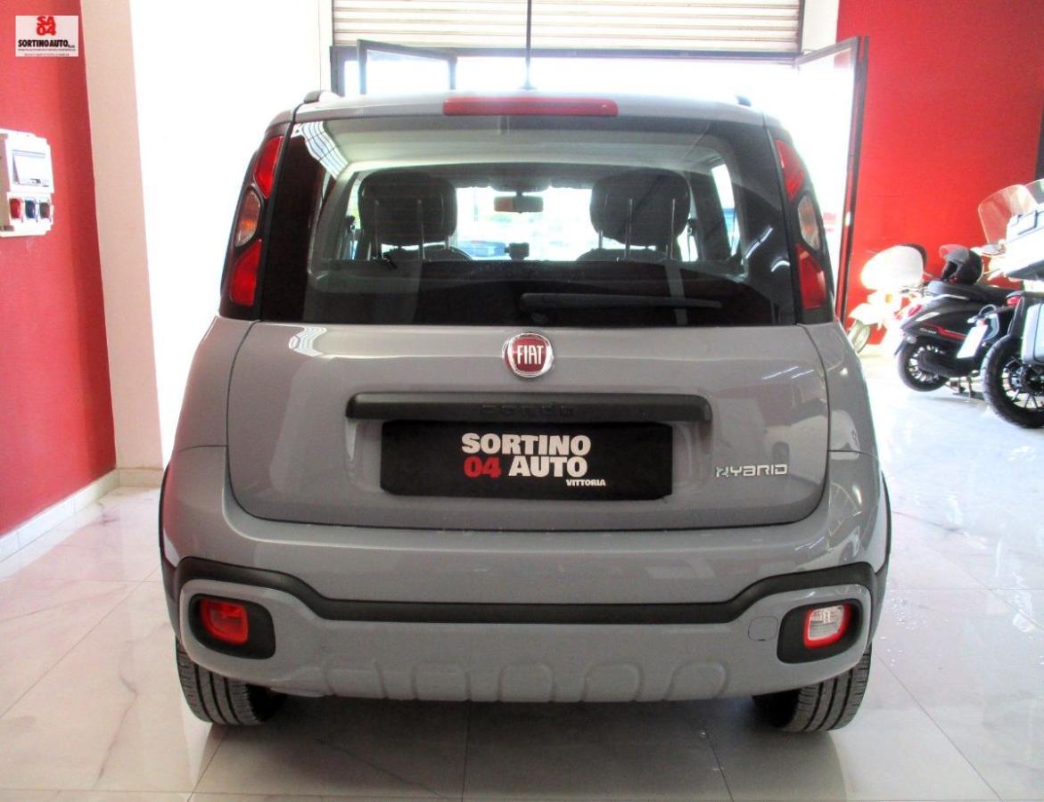 FIAT Panda 1.0 S&S Hybrid cross Launch Ed.KM45000