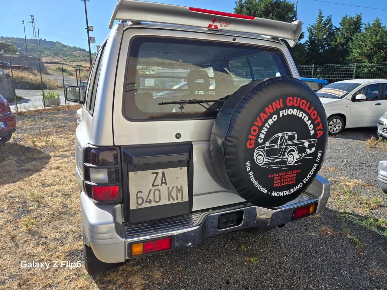 Mitsubishi Pajero 2.5 TDI MT GLS Target Autocarro