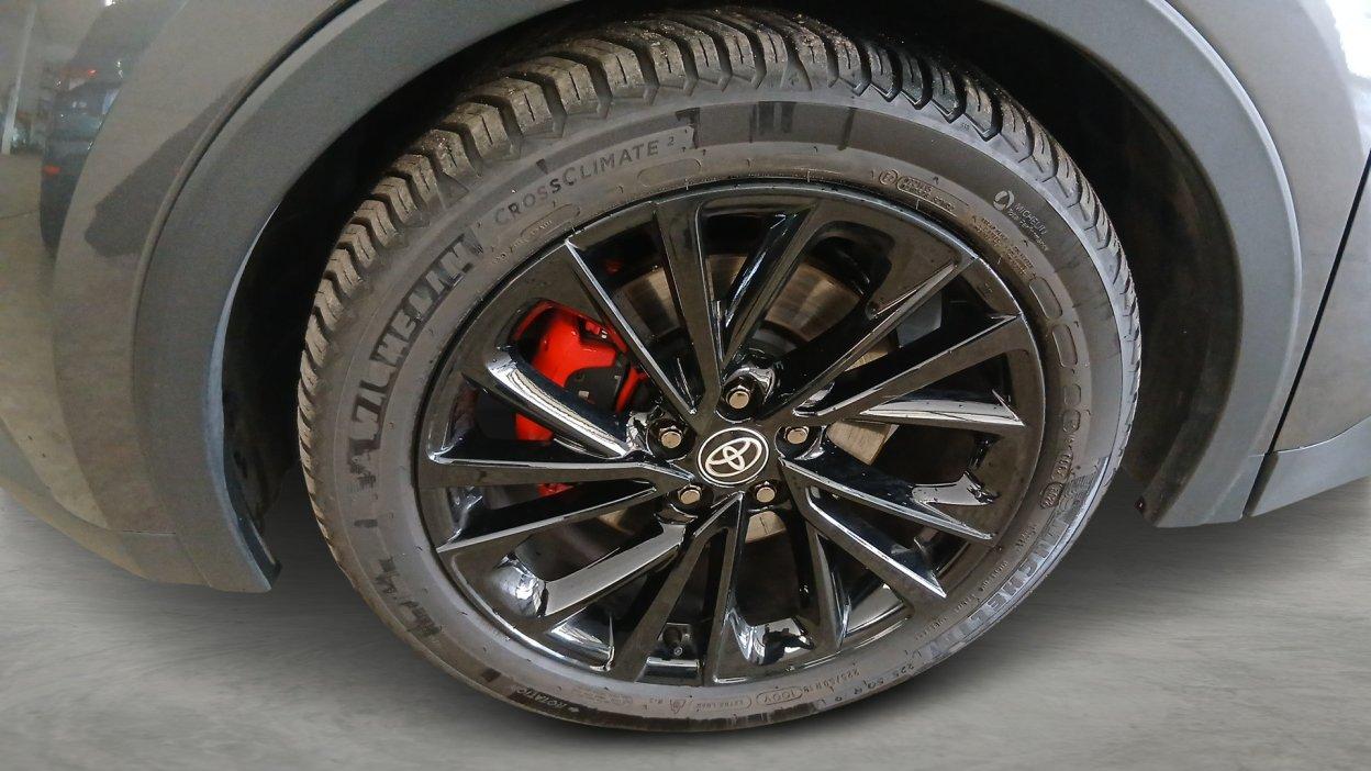 TOYOTA C-HR (2023-->) - C-HR 2.0 HV AWD GR Sport