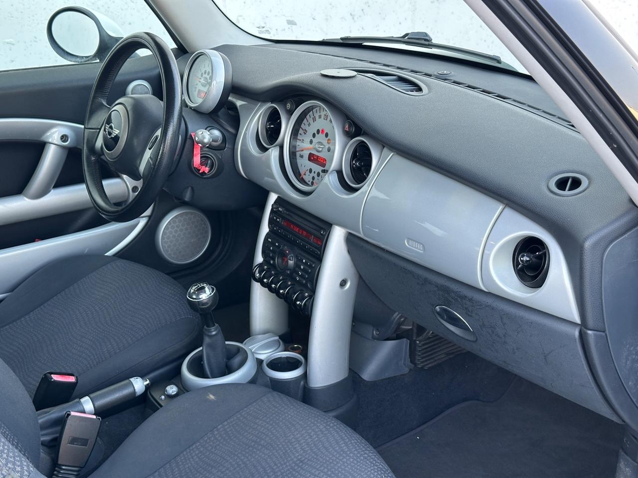 Mini 1.6 16V Cooper Neopatentati