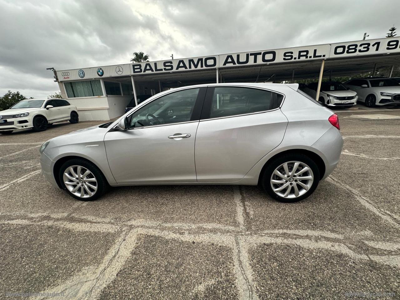 ALFA ROMEO Giulietta 1.6 JTDm-2 120 CV Distinctive