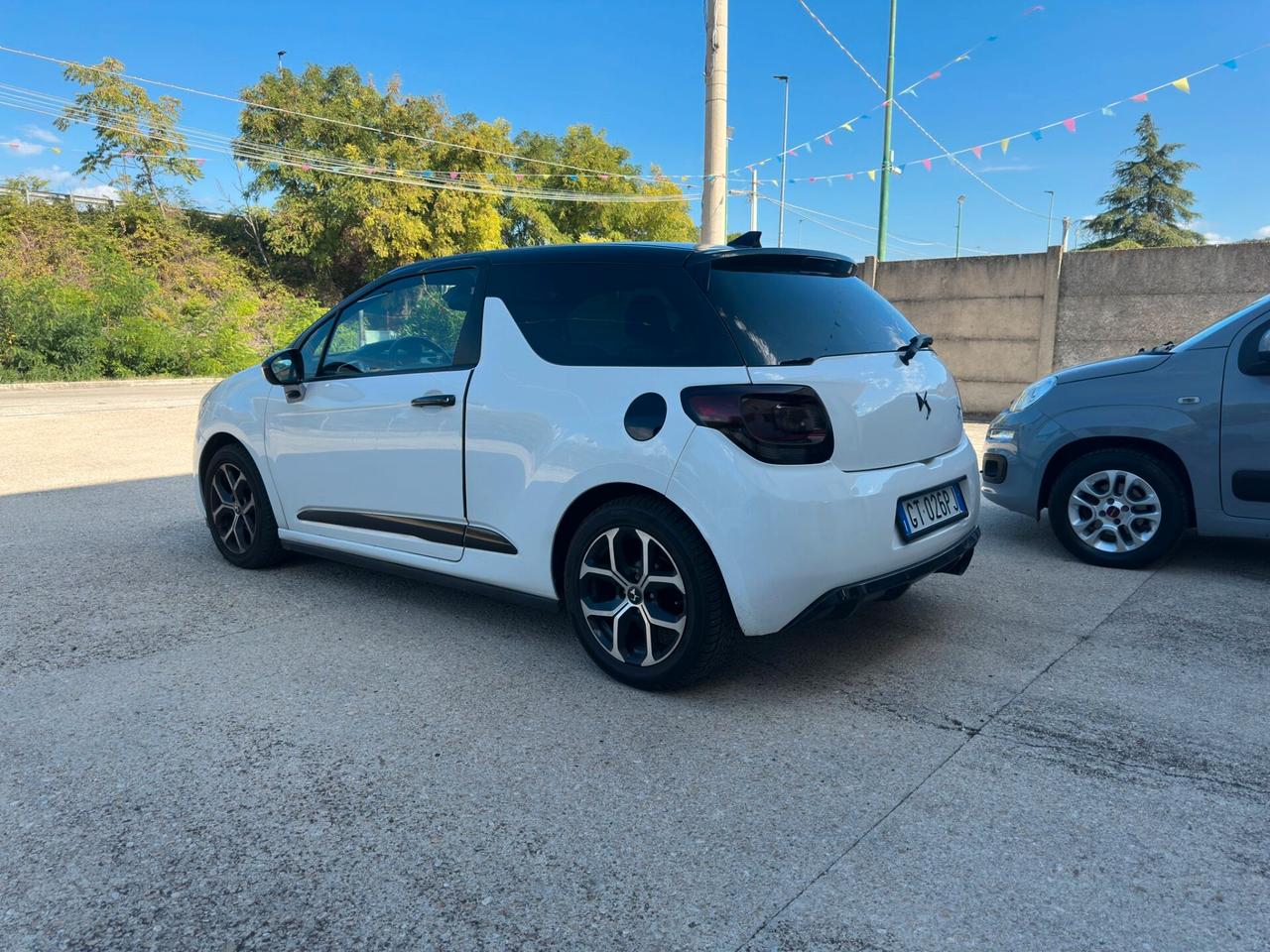 DS3 1.4 HDi 70 Just Black Full Optional