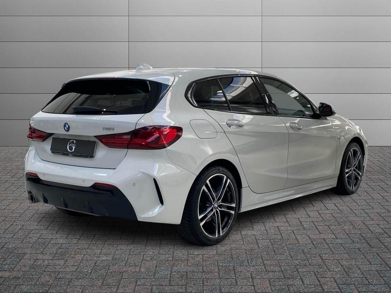 BMW Serie 1 F40 - 118i Msport 140cv auto