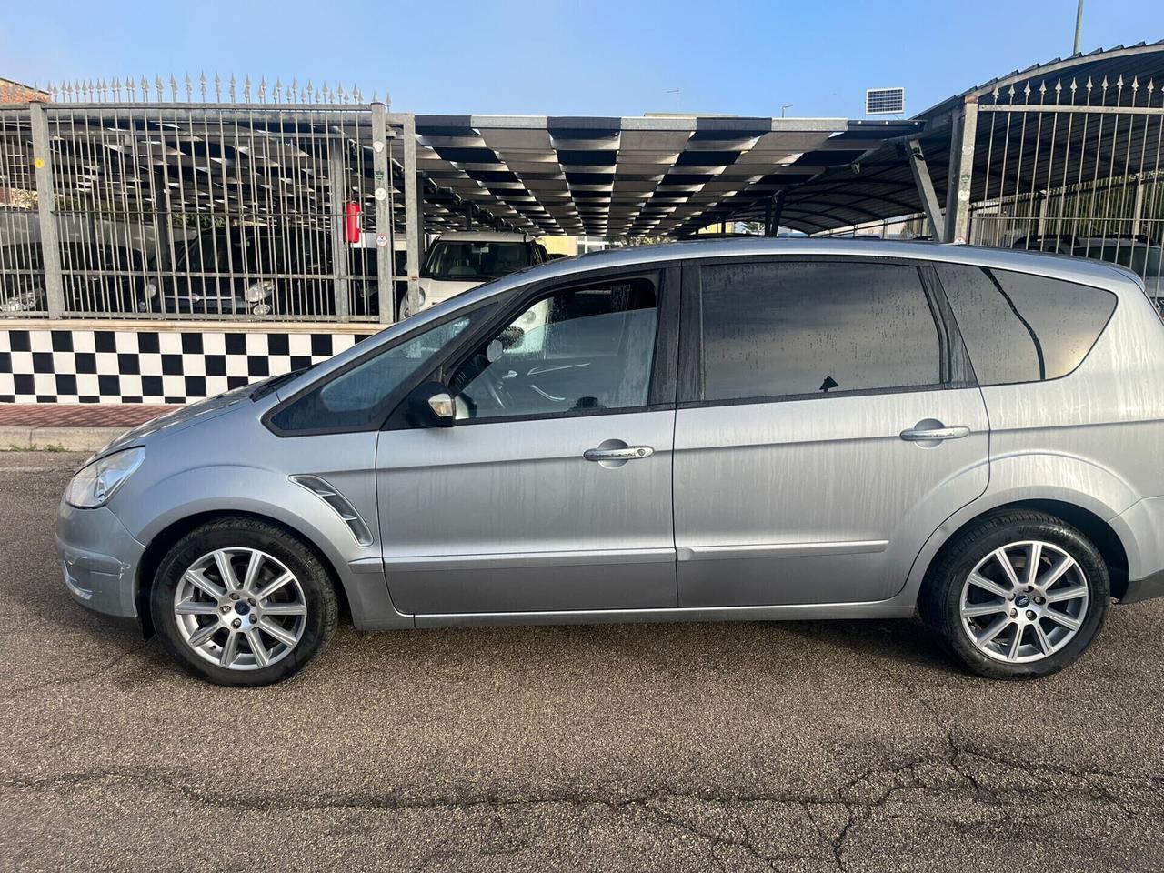 Ford S-Max 2.0 TDCi 140CV Titanium Unipro