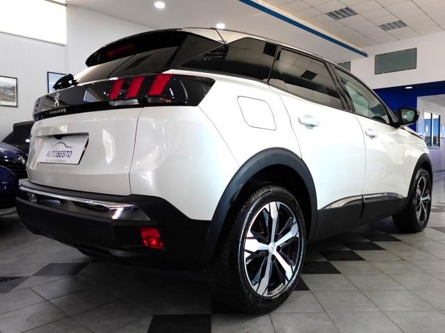 Peugeot 3008 II 1.5 BlueHDI 130 CV ALLURE