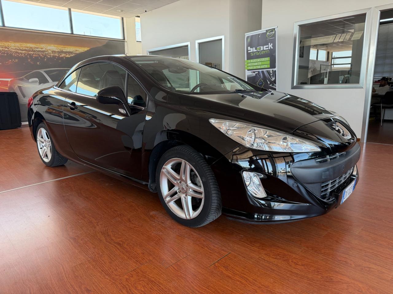 Peugeot 308 2.0 HDi 140CV CC Féline