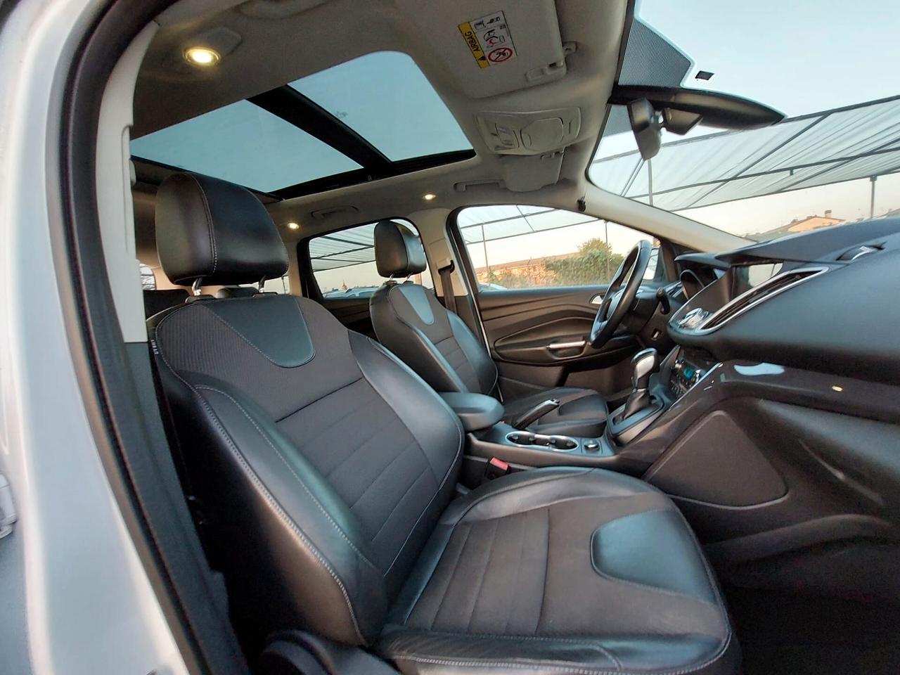 Ford Kuga 2.0 TDCI 150 CV S&S 4WD Powershift Titanium