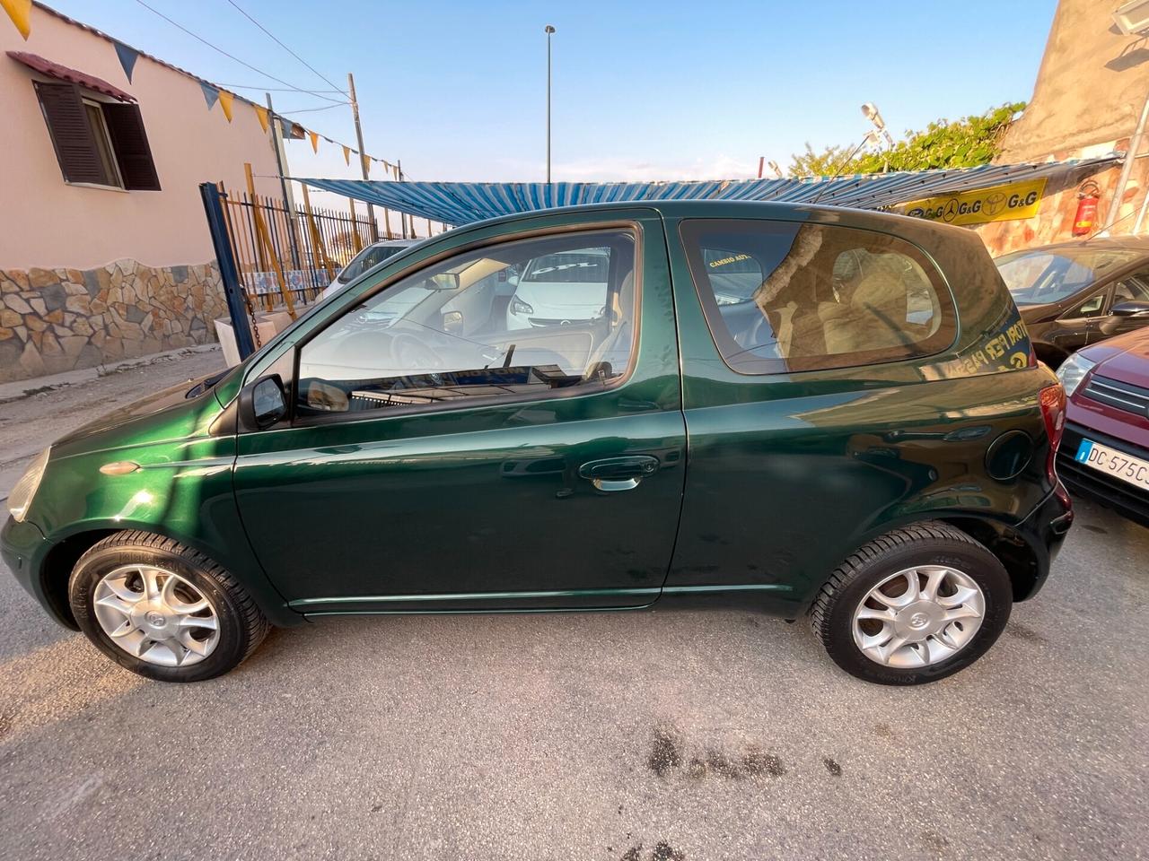 Toyota Yaris 1.4 tdi D-4D cat 3 porte Sol