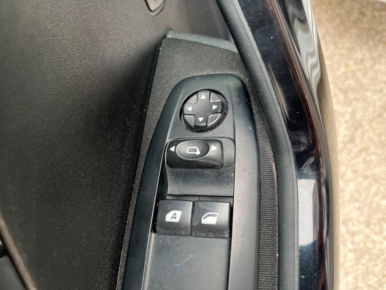 Peugeot 208 BlueHDi 75 5 porte Active