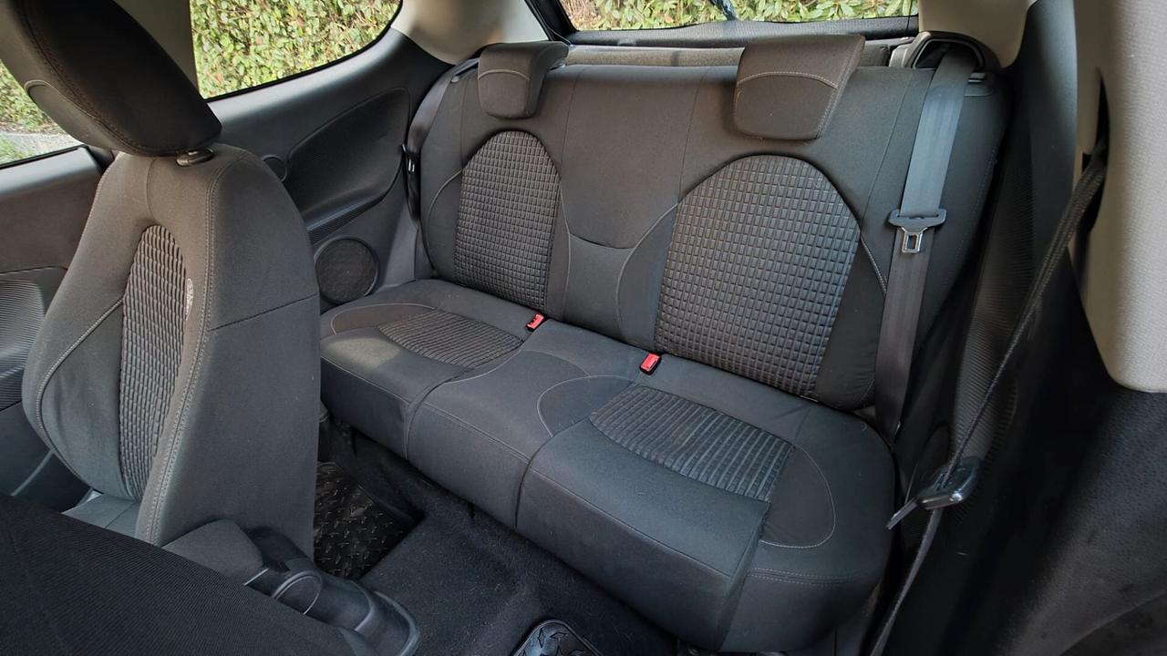 Alfa Romeo MiTo 1.3 JTDm-2 95 CV S&S Distinctive Sport Pack