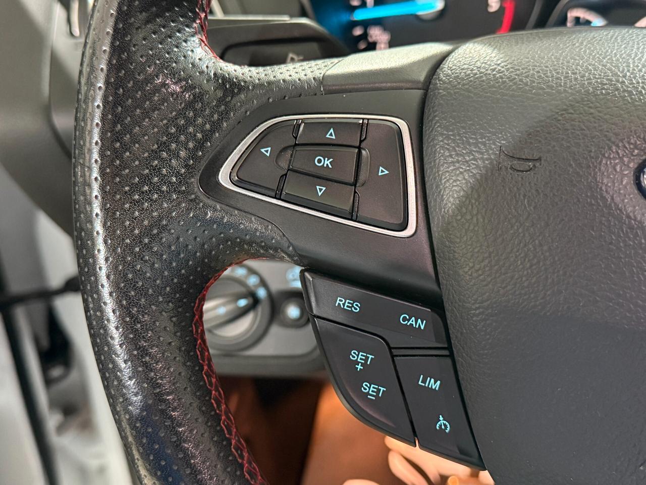 Ford Kuga 2.0 TDCI 120 ST-Line Tetto apribile