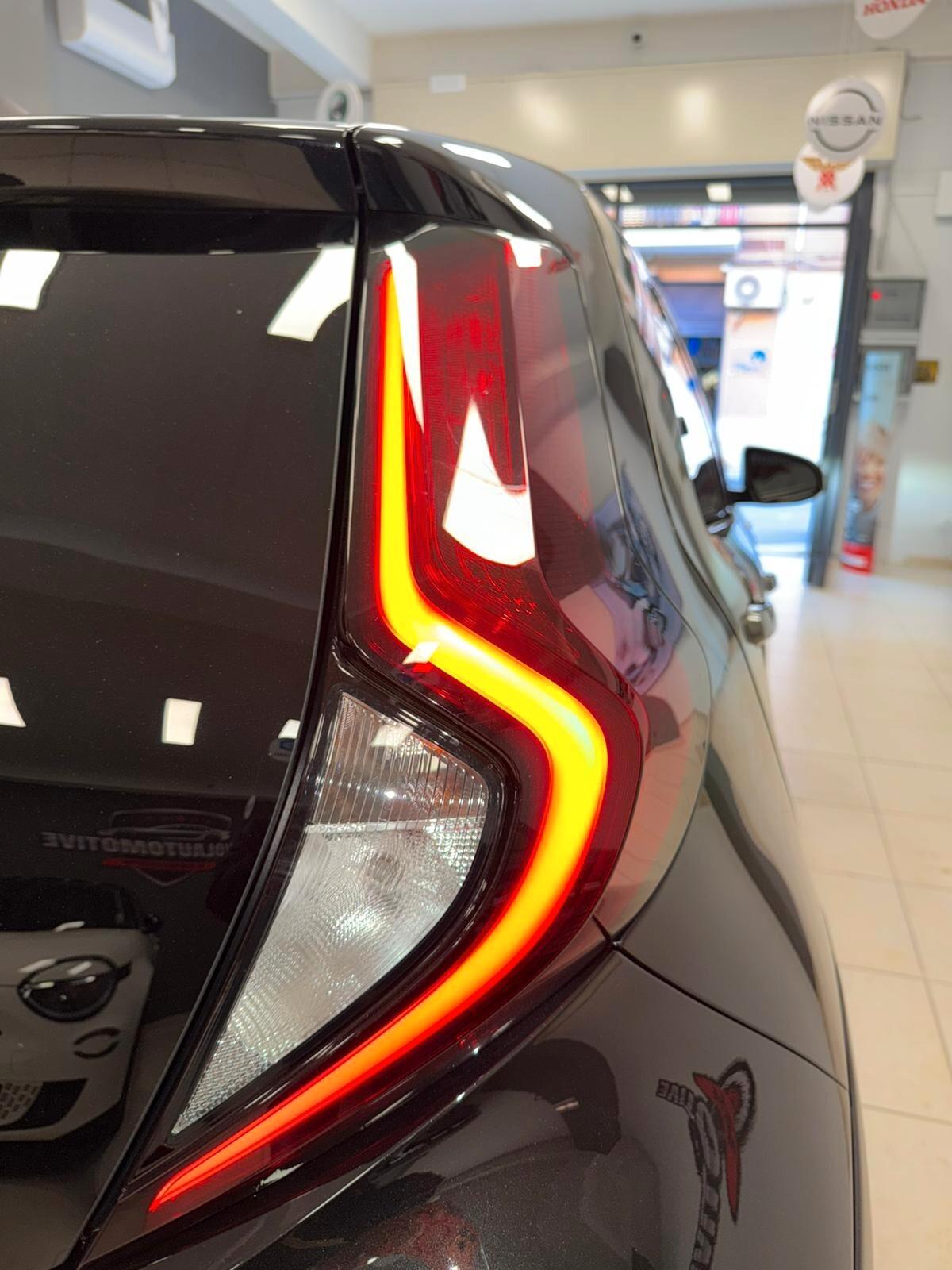 Toyota Aygo X 1.0 VVT-i 72 CV 5 porte Lounge A PARTIRE DA 155 EURO