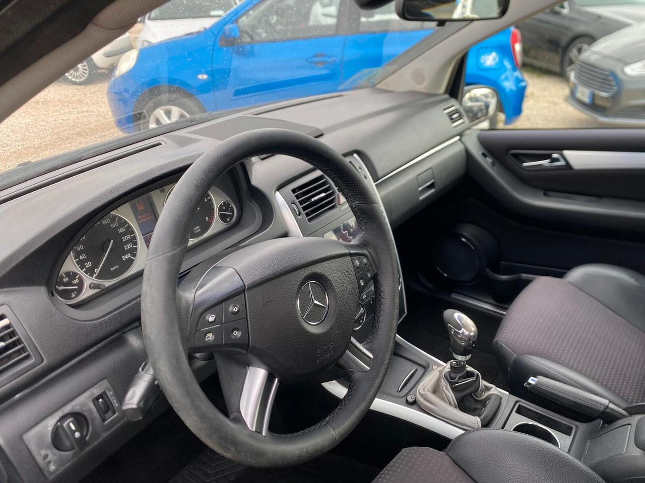 Mercedes-benz B 180 CDI