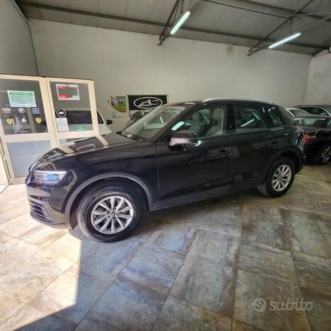 Audi q5 2.0 tdi 190cv autom 2019