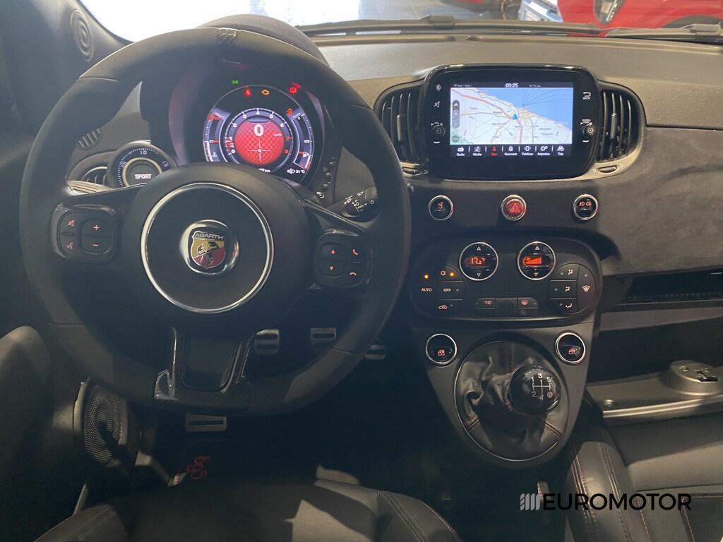 Abarth 595 1.4 T-Jet esseesse