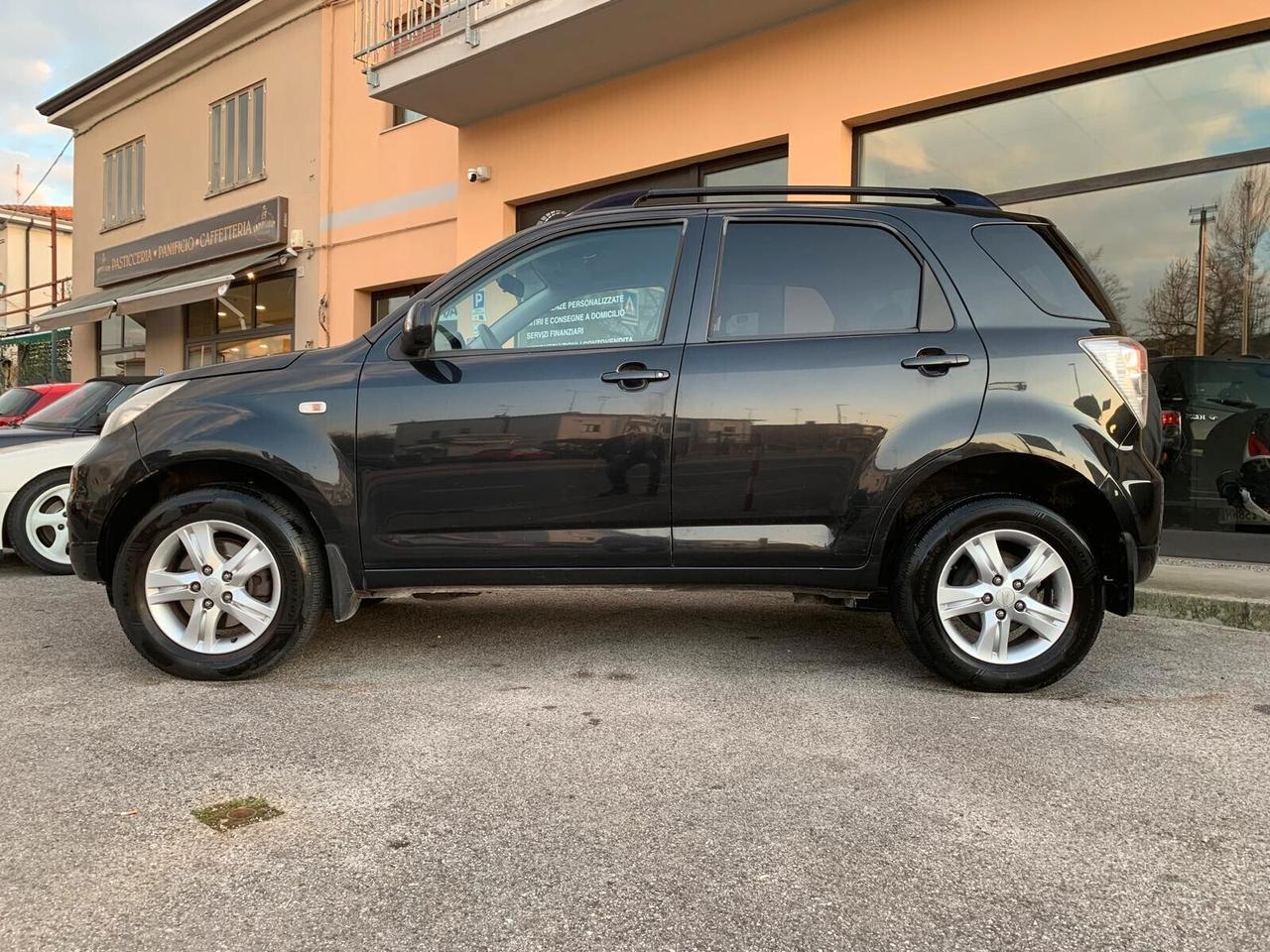 Daihatsu Terios 1.5 benz. 4WD Neopat.