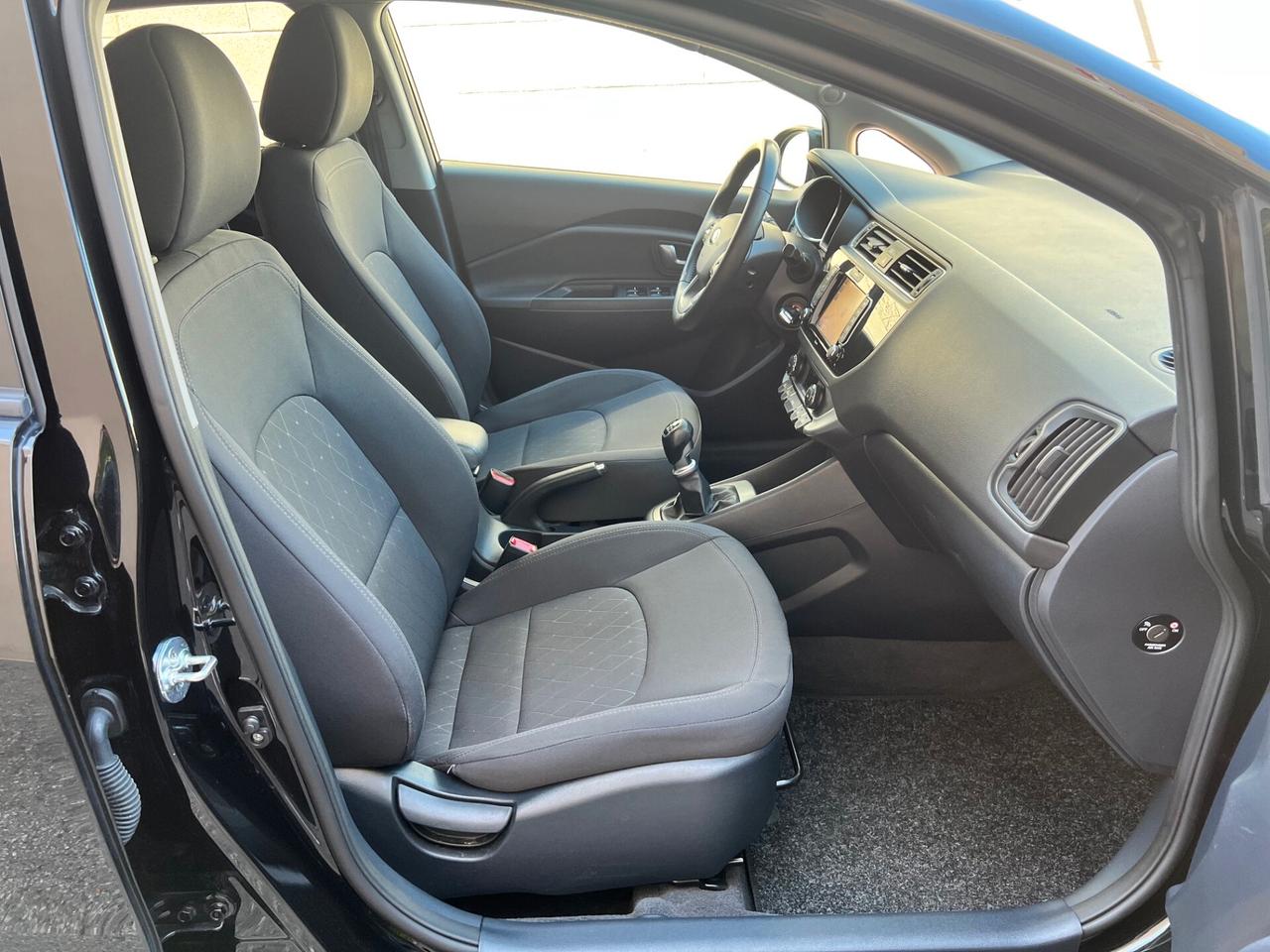 Kia Rio 1.1 crdi 75CV high tech S&S NAVI/CAMERA/TEL. PERF.